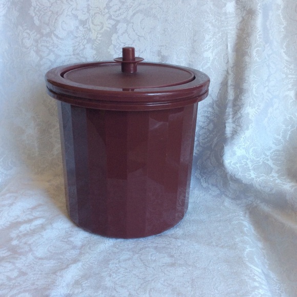 Vintage Tupperware Ice Bucket container 1980ās EUC